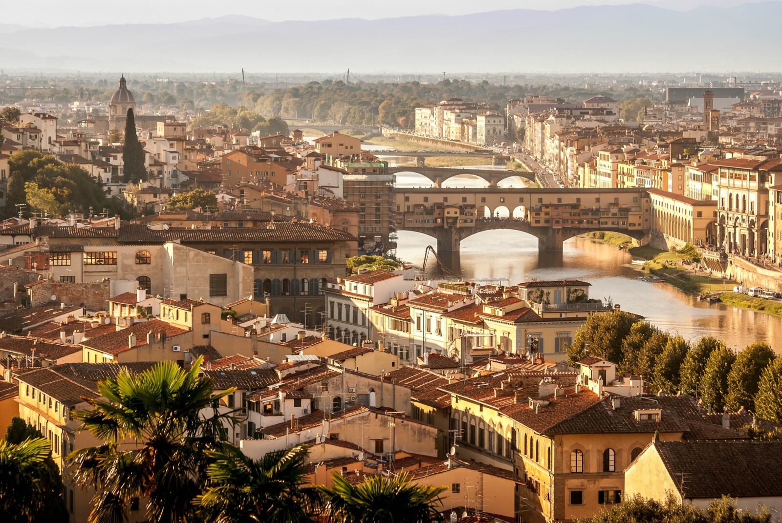 turismo in Italia a Firenze visita il Ponte vecchio