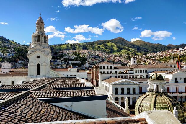 panorama della città di Quito in Equador